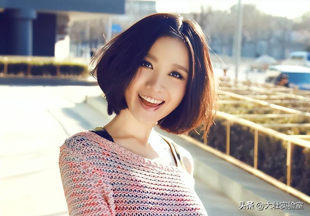 留下最后一张照片躺在病床上面容憔悴开元ky棋牌2015年姚贝娜病逝前(图14)